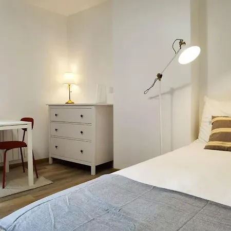 176 2 Joined New Deco 200m To Park La Lägenhet