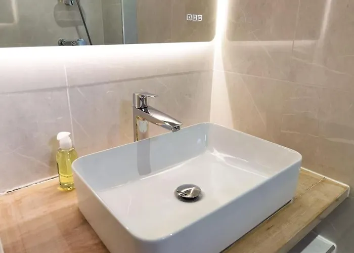 176 2 Joined New Deco 200m To Park La *